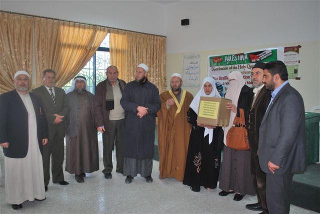 428697_279785608760423_2053091968_n